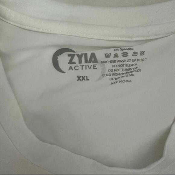 Zyia White Kettle Moon Tank Top - Picture 3 of 4